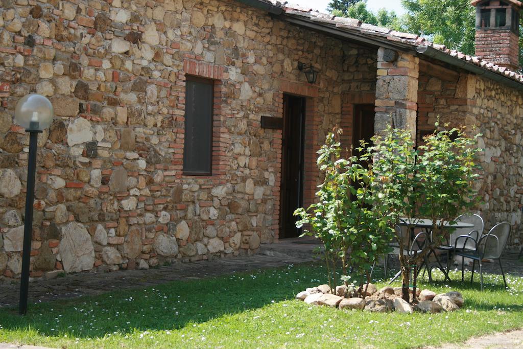Agriturismo Il Torrione Lecchi Exterior foto